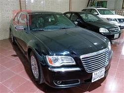 کرایسلەر 300